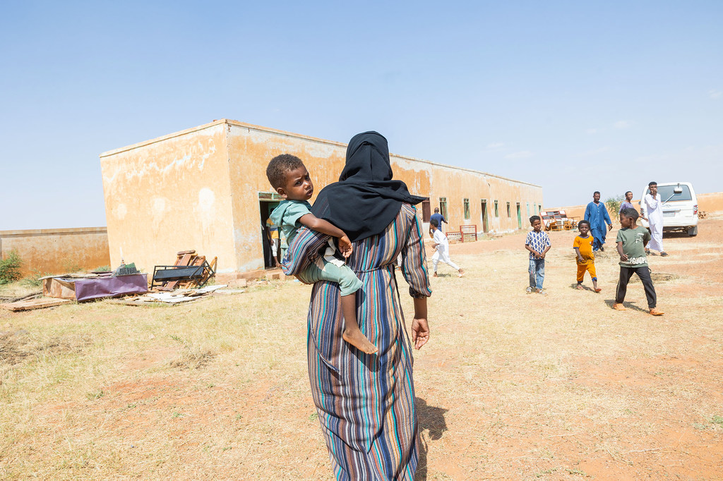 在北科尔多凡州，苏丹许多家庭在失去生计后正为觅食而挣扎，医疗设施和学校均已停止运作。